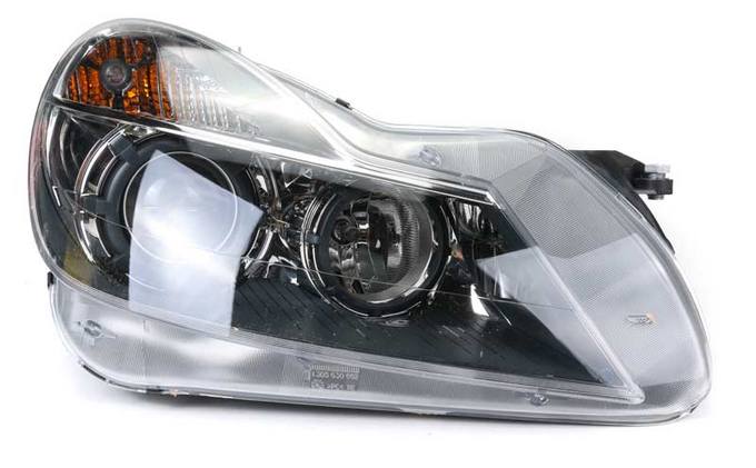 Mercedes Headlight Assembly - Passenger Side (Xenon) 2308204859